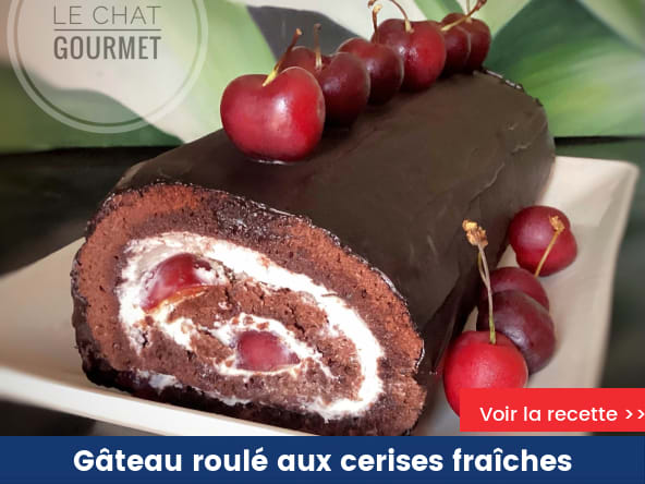 Gâteau roulé aux cerises fraîches façon Forêt Noire